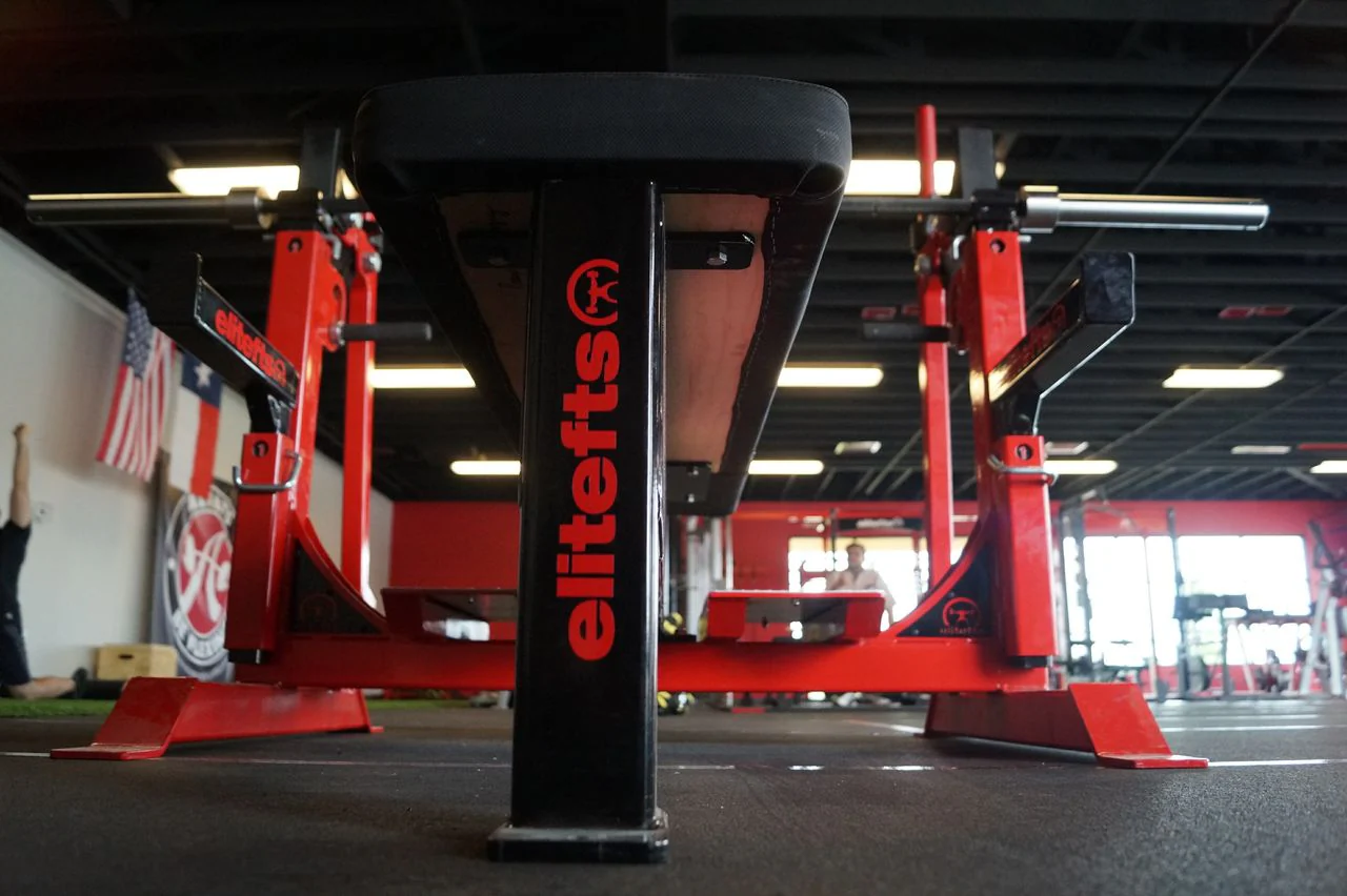elitefts Signature Competition Olympic Bench with Safeties Foot Lever and Logo Panels - Image 5